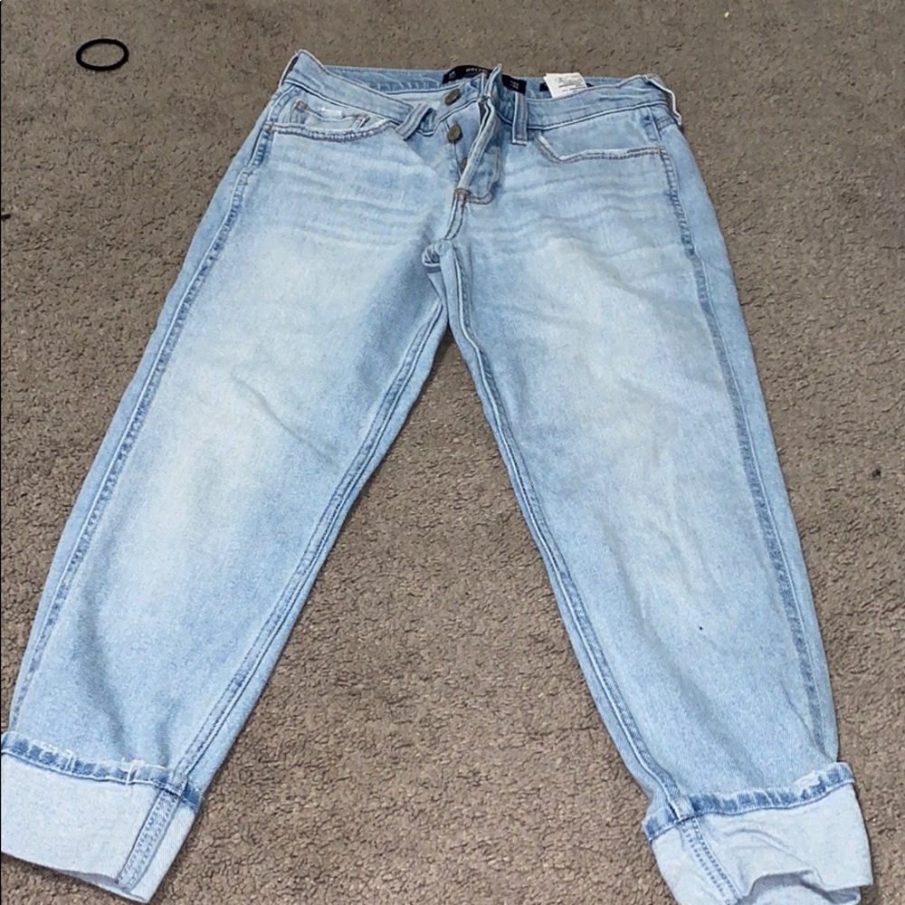 low-rise crop boyfriend jeans